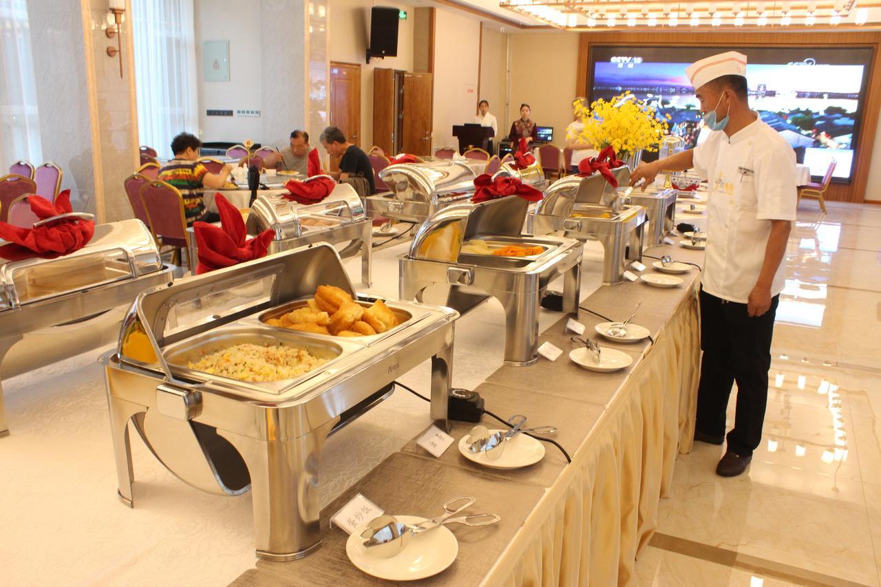 Fu Hua International Hotel Dunhuang Dış mekan fotoğraf